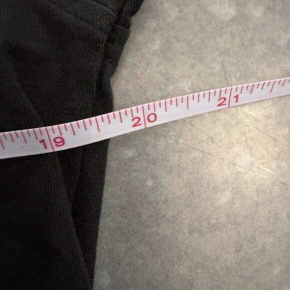 Brooks Brothers Long-Sleeve Black T-Shirt – Size M - Picture 9 of 9